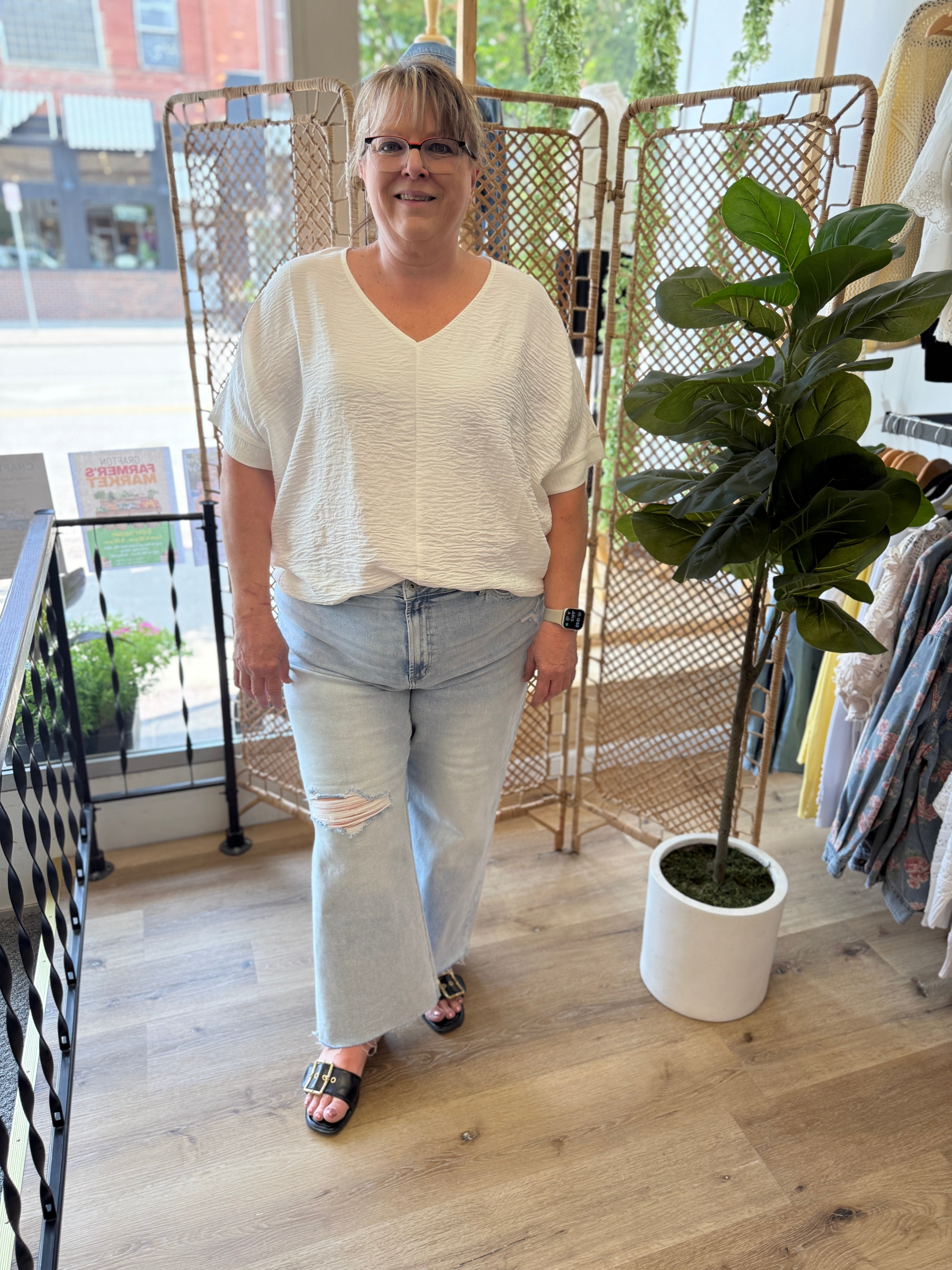 Zen V Neck Seam Top-White