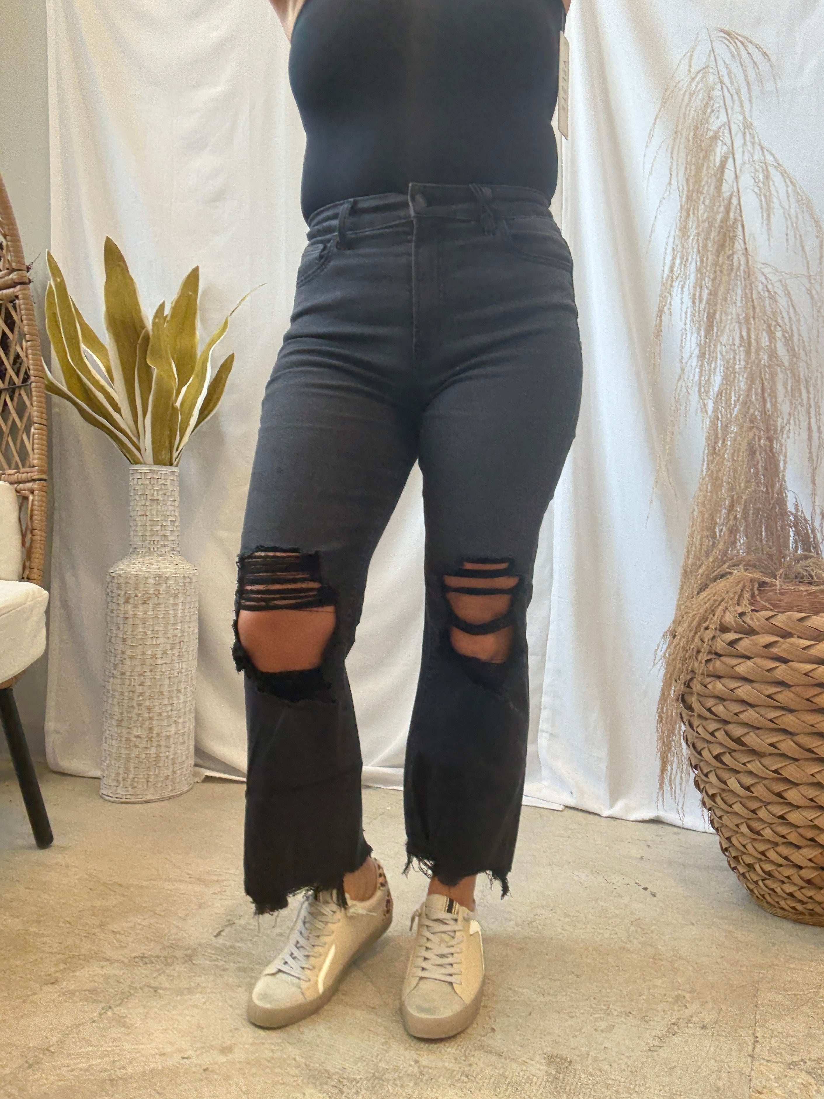 Zoe Black Destructed Washed Jeans