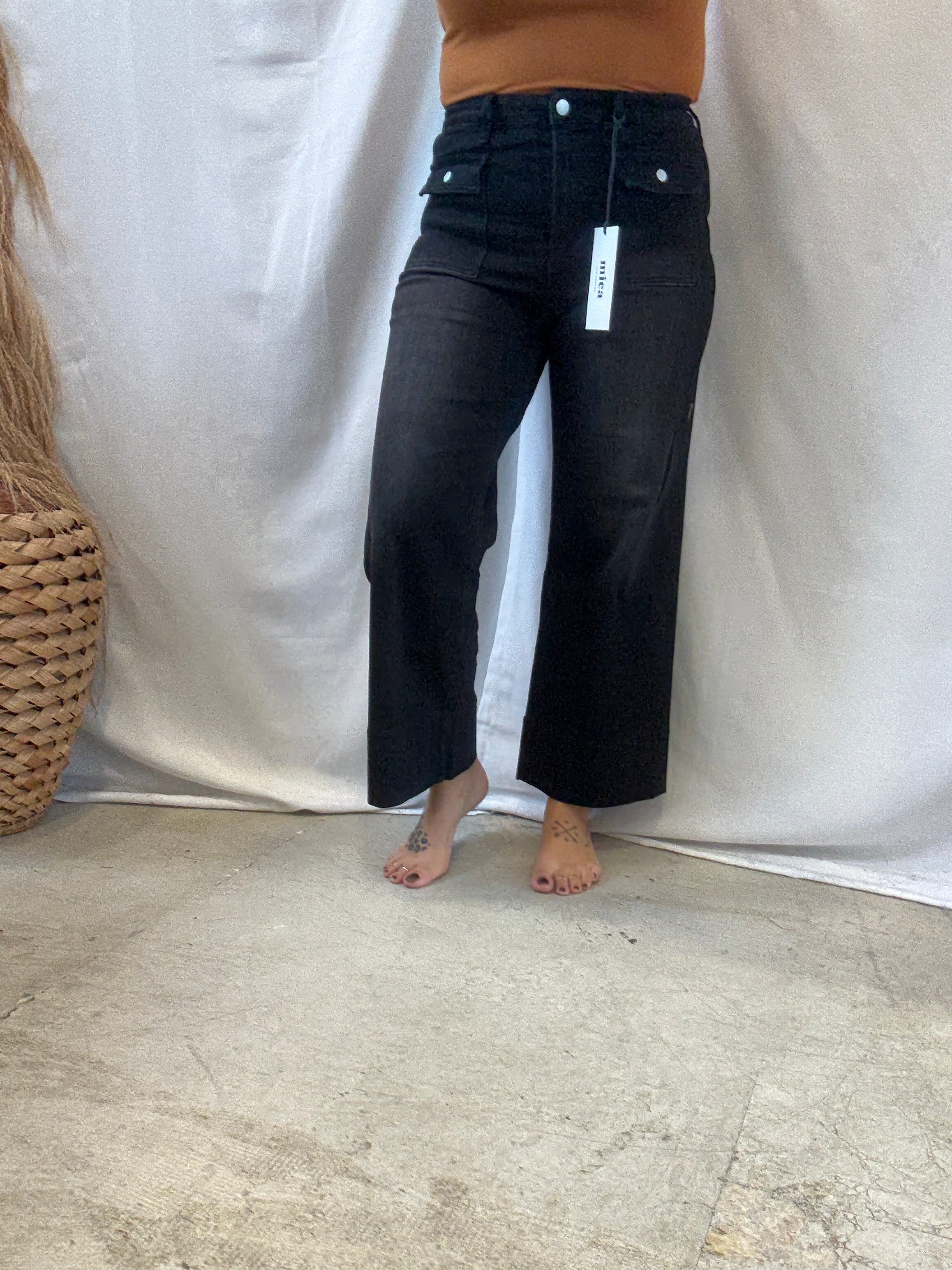Mica Crop Wide Leg Black Jeans