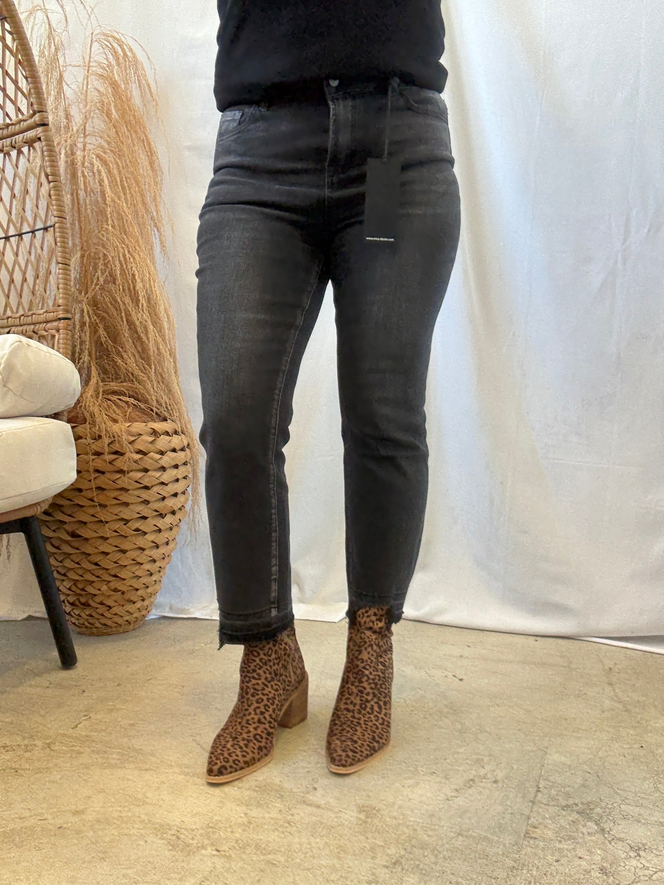 Mica Cyser Black Wash Jeans