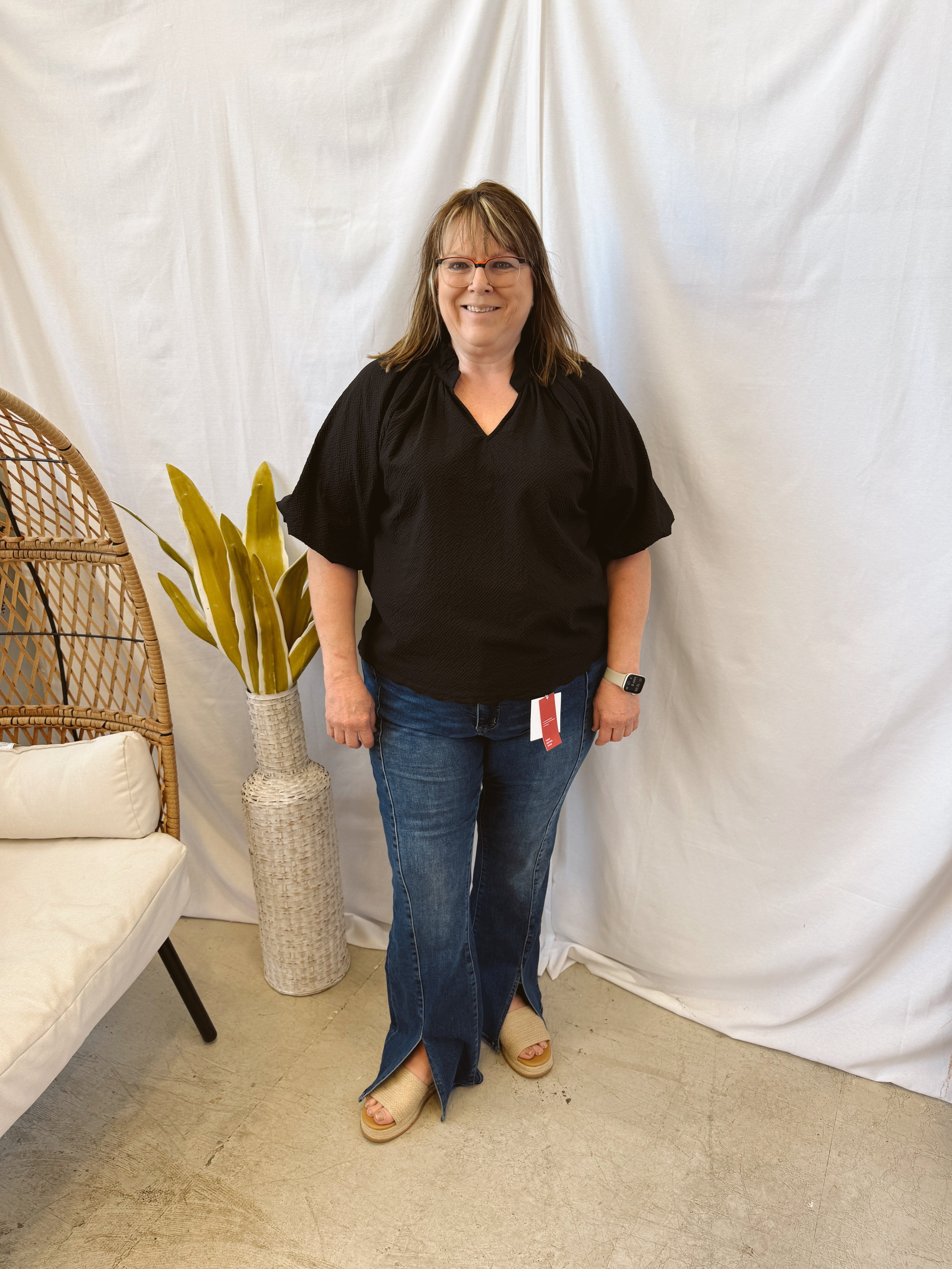 Bubble Sleeved Seersucker Top-Black